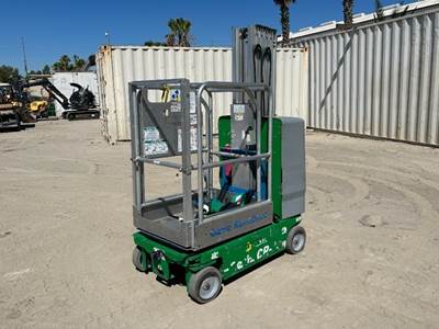 2017 GENIE GR20 PERSONNEL LIFT