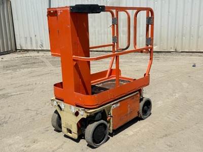 2011 JLG 1230ES PERSONNEL LIFT