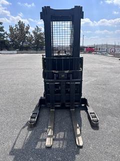 CLARK NSR22 ORDER PICKER --(LOCATED IN COLTON, CA)--