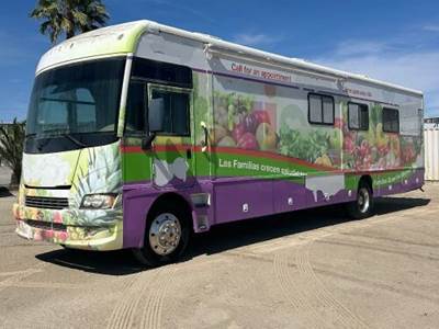 2011 FORD WINNEBAGO ADVENTURER MOTORHOME