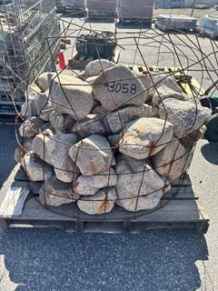 PALLET OF DECORATIVE LANDSCAPE ROCK --(LOCATED IN COLTON, CA)--