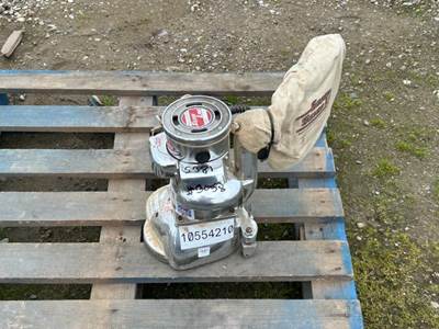 2022 ESSEX-SILVERLINE SL7 HARDWOOD FLOOR EDGER --(LOCATED IN MADERA, CA)--