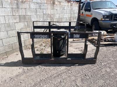 2018 SWING CARRIAGE, fits reach forklift. s/n:2019205-022 --(LOCATED IN COLTON, CA)--
