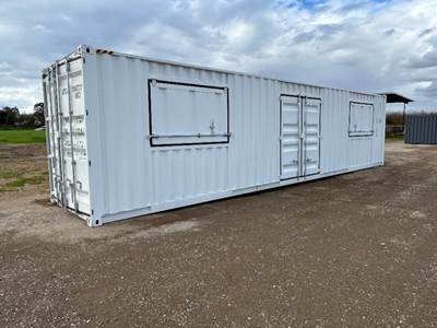 2026 40' HIGH CUBE CARGO CONTAINER --(LOCATED IN MADERA, CA)--