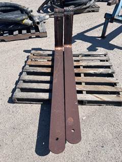 SET OF 5' FORKS--(LOCATED IN COLTON, CA)--