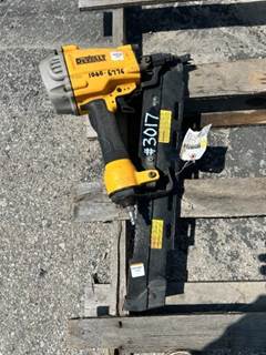DEWALT DWF83PL MAGNETIC FRAMING NAIL GUN