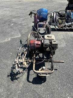 GRACO LINELAZER 25 PARKING LOT STRIPER