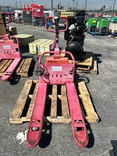 DAYTON ELECTRIC PALLET JACK
