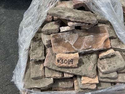 PALLET OF DECORATIVE WALL ROCK --(LOCATED IN COLTON, CA)--
