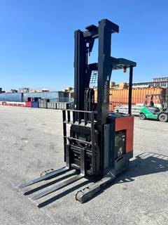 2007 TOYOTA 7BRU23 ORDER PICKER --(LOCATED IN COLTON, CA)--