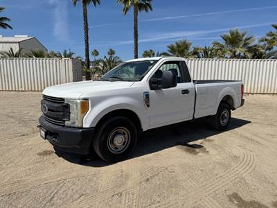 2017 FORD F250XL PICKUP TRUCK