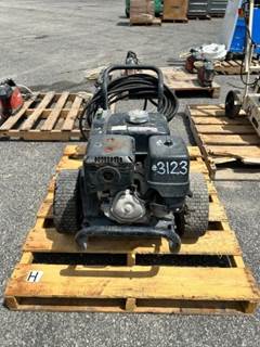 2017 MI-T-M CW-2505-4MGH PRESSURE WASHER
