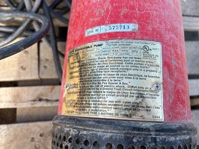 2016 MULTIQUIP ST2047 2" SUBMERSIBLE PUMP  --(LOCATED IN MADERA, CA)--