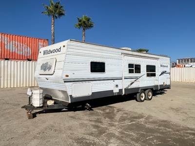 2005 FOREST RIVER WILDWOOD TRAVEL TRAILER