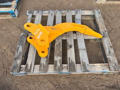 2025 GIYI 32" RIPPER ATTACHMENT