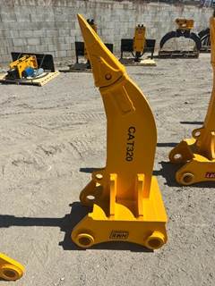 TOFT O4ER RIPPER ATTACHMENT --(LOCATED IN COLTON, CA)--