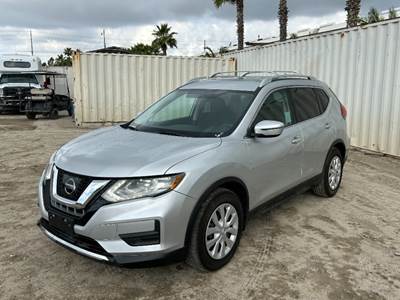 **2017 NISSAN ROGUE SUV