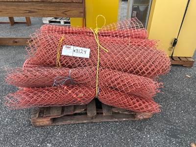 PALLET OF ORANGE PLASTIC SAFETY BARRIER FENCING --(LOCATED IN COLTON, CA)--