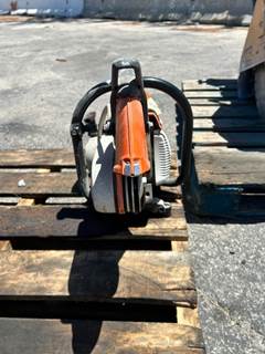 2018 STIHL TS420 14" CUTOFF SAW --(LOCATED IN COLTON, CA)--