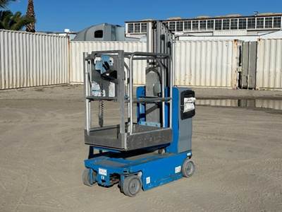 2014 GENIE GR20 PERSONNEL LIFT