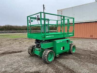 2017 SKYJACK SJ6826RT ROUGH TERRAIN SCISSORLIFT