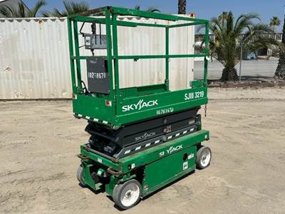 2019 SKYJACK SJIII3219 SCISSORLIFT, electric, 19' lift, extendable platform. s/n:22153748