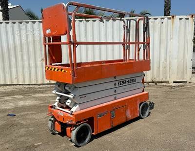 2018 SNORKEL S3226E SCISSORLIFT
