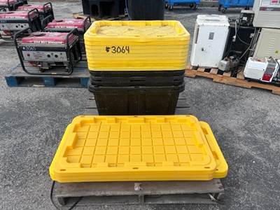 APPROX. (6) GREENMADE CLASSIC TOTES WITH LIDS --(LOCATED IN COLTON, CA)--