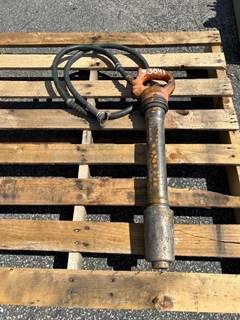RIVET BUSTER --(LOCATED IN COLTON, CA)--