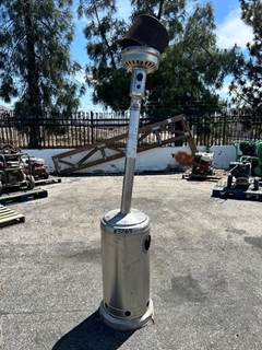 2021 MI-T-M MH-0040-PM10 OUTDOOR PATIO HEATER. --(LOCATED IN COLTON, CA)--