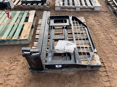 (9) 2025 GIYI DHC FORK CARRIAGE W/5' FORKS