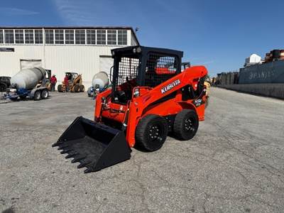 2017 KUBOTA SSV65 SKIDSTEER LOADER