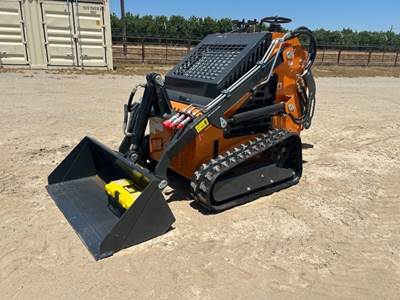 2026 ARTEER QB-480 WALK-BEHIND CRAWLER SKIDSTEER LOADER --(LOCATED IN MADERA, CA)--