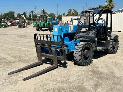 2015 GENIE GTH5519 ROUGH TERRAIN REACH FORKLIFT