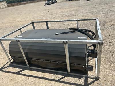 2026 ARTEER SS-72W 72" SWEEPER ATTACHMENT --(LOCATED IN MADERA, CA)--