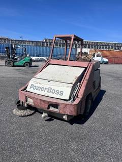 MINUTEMAN POWERBOSS SW-9X RIDE-ON SWEEPER