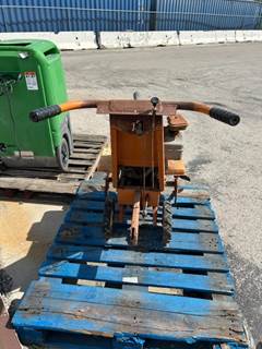 WIZARD GIS6990A27 FRONT TINE TILLER  --(LOCATED IN COLTON, CA)--