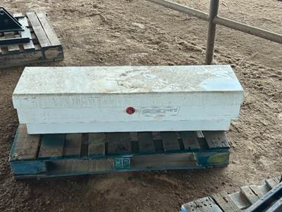 WEATHER GUARD TRUCK MOUNT TOOL BOX