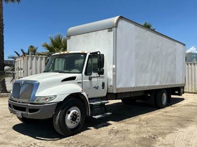 2012 INTERNATIONAL NAVISTAR 4300 VAN TRUCK