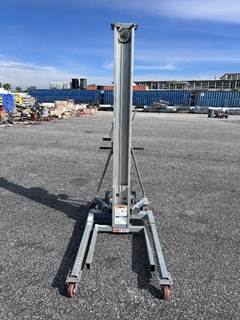 2009 GENIE SLC-12 MATERIAL LIFT --(LOCATED IN COLTON, CA)--