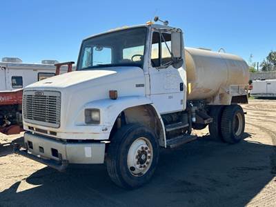 2000 FREIGHTLINER FL106 2,000 GALLON BOBTAIL WATER TRUCK