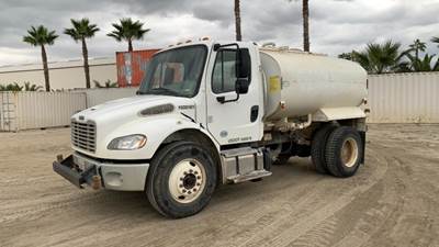 2018 FREIGHTLINER M2 106 2,000 GALLON BOBTAIL WATER TRUCK
