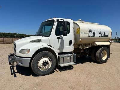 2020 FREIGHTLINER M2 106 2,000 GALLON BOBTAIL WATER TRUCK --(LOCATED IN MADERA, CA)--
