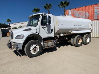 2016 FREIGHTLINER M2 106 4,000 GALLON WATER TRUCK