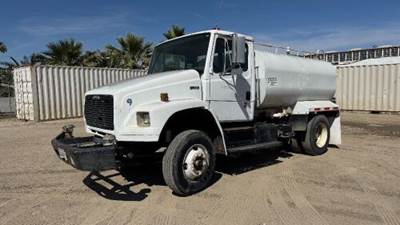 1996 FREIGHTLINER FL106 2,000 GALLON BOBTAIL WATER TRUCK