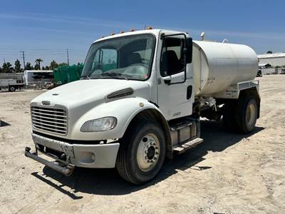 2018 FREIGHTLINER M2 106 2,000 GALLON BOBTAIL WATER TRUCK
