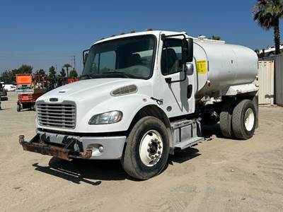 2019 FREIGHTLINER M2 106 2,000 GALLON BOBTAIL WATER TRUCK