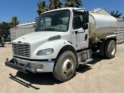 2018 FREIGHTLINER M2 106 2,000 GALLON BOBTAIL WATER TRUCK