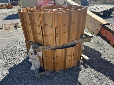 Caterpillar D6R Tracks