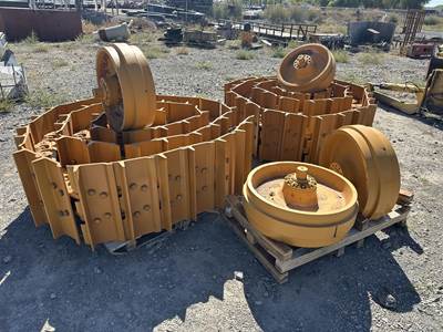 Caterpillar D8R Tracks